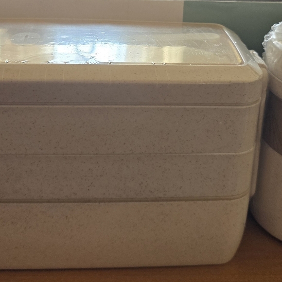 Brand new bento lunch set with box, utensils, cup & insulated tote 1000ML - Picture 3 of 3